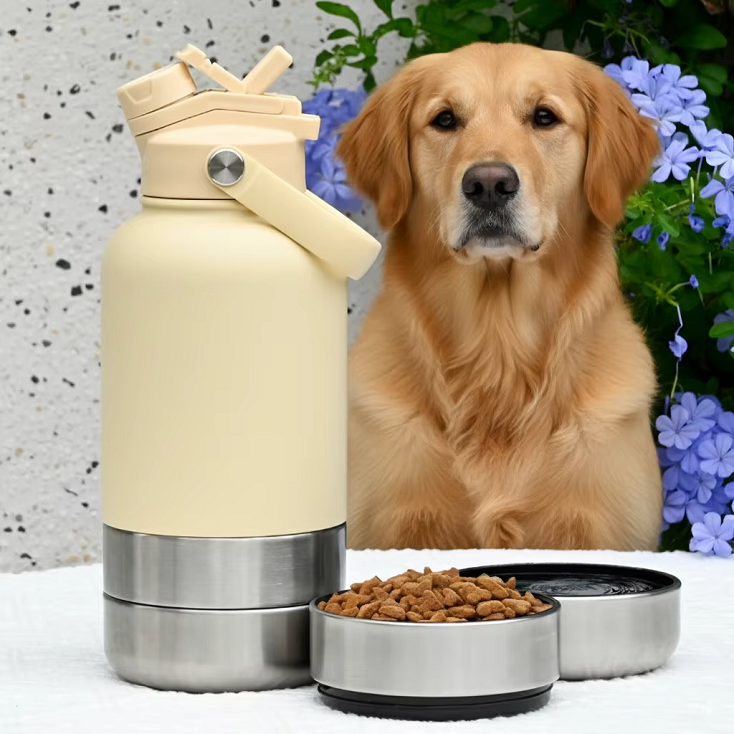 Dog <br>  Water Bottle with Food Container